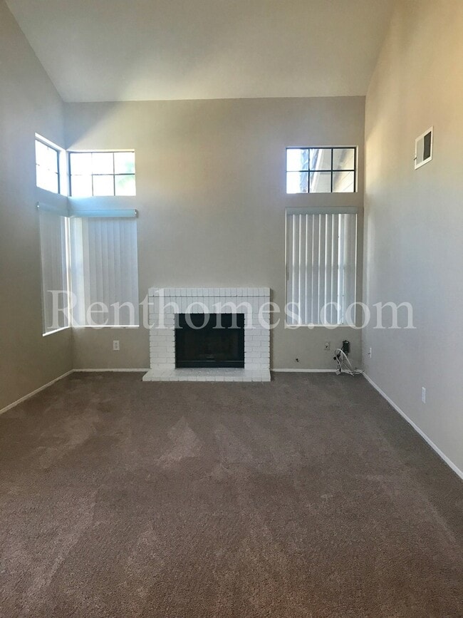 13534 Longfellow Ln in San Diego, CA - Building Photo - Building Photo