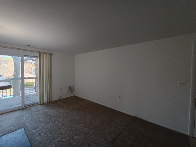 13211 Chalet Pl in Germantown, MD - Building Photo - Building Photo