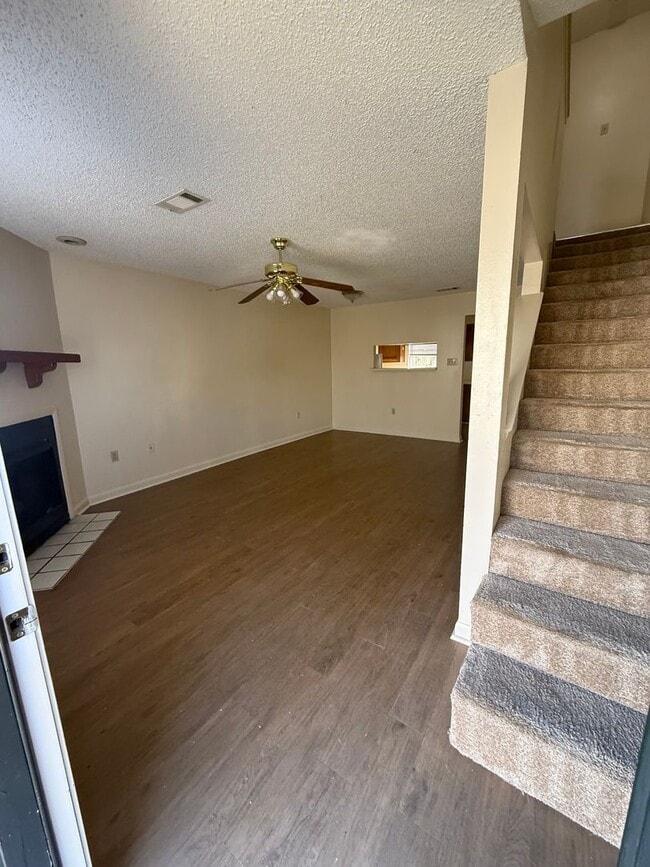 8091 Bayou Fountain Ave in Baton Rouge, LA - Building Photo - Building Photo