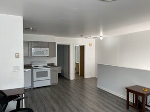 418 Wilson St in Middletown, PA - Foto de edificio - Building Photo