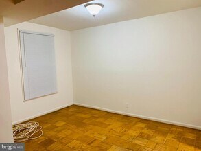 876 Quince Orchard Blvd in Gaithersburg, MD - Building Photo - Building Photo