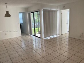 1071 Adams Ave in Homestead, FL - Building Photo - Building Photo