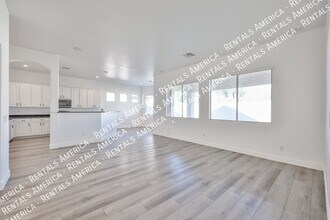 10320 W Cashman Dr in Peoria, AZ - Building Photo - Building Photo