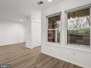 7517 Weather Worn Way in Columbia, MD - Building Photo - Building Photo