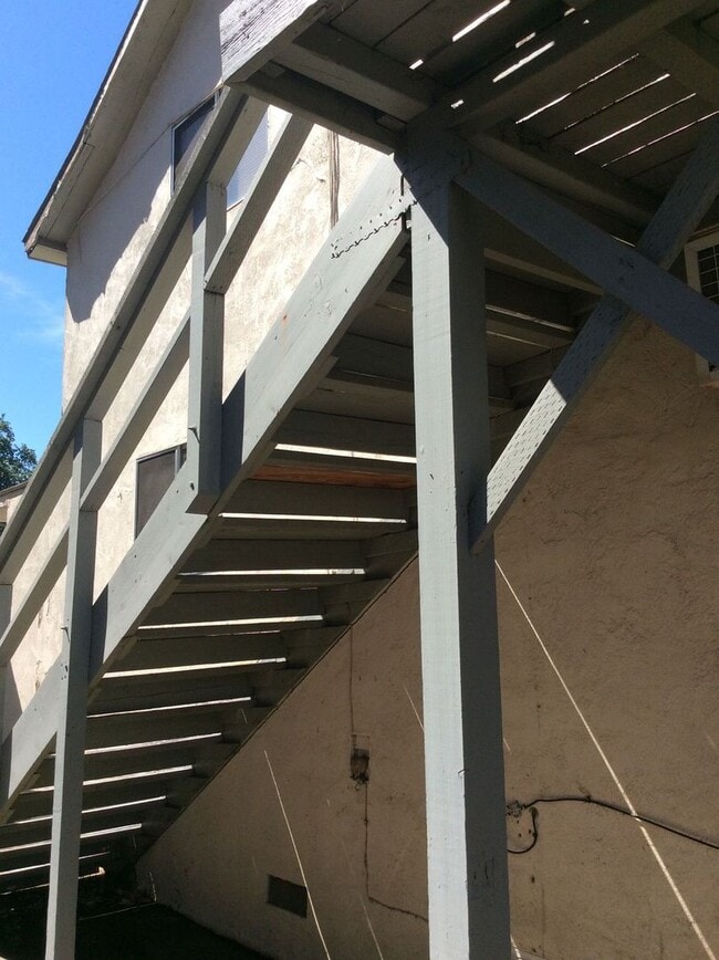 439 W 7th St in Chico, CA - Building Photo - Building Photo