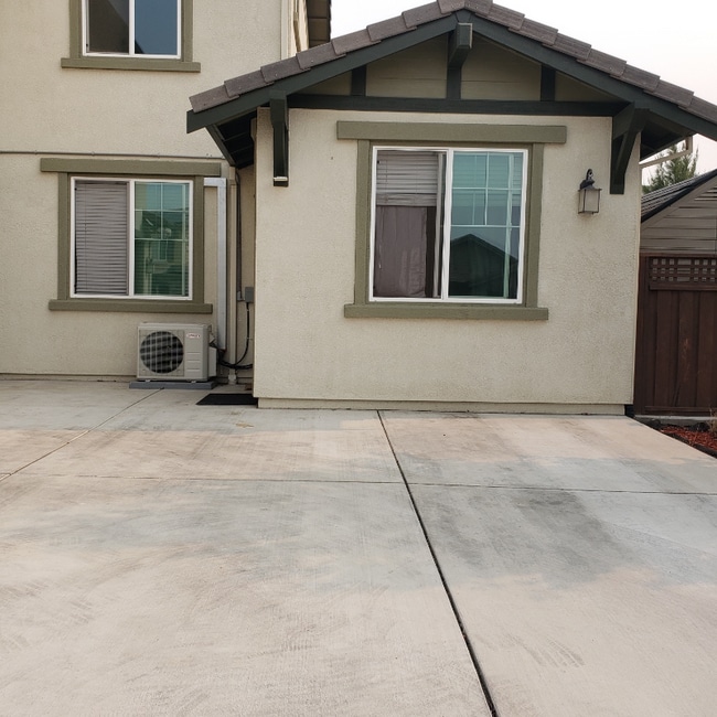 property at 39 Prescott Cir