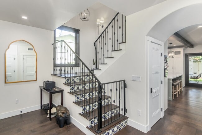 640 Raymond Ave in Santa Monica, CA - Building Photo - Building Photo