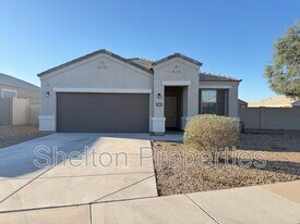 25681 W Desert Dr in Buckeye, AZ - Building Photo