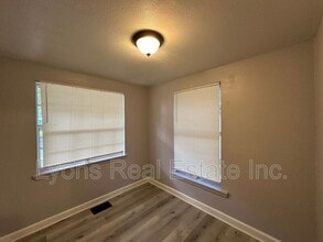 2115 Crawford St in Ft. Myers, FL - Building Photo - Building Photo