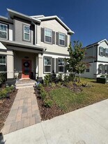 9261 Gran Teatro Dr in Oakland, FL - Building Photo