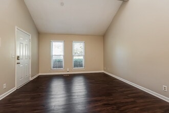 747 Lake Terrace Dr in Nashville, TN - Building Photo - Building Photo