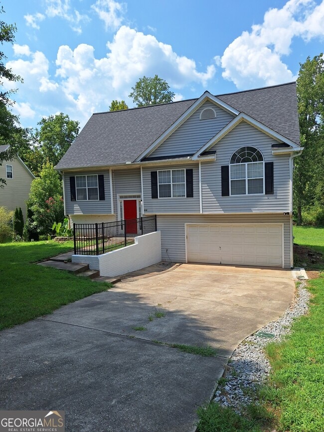property at 116 Arlington Ct