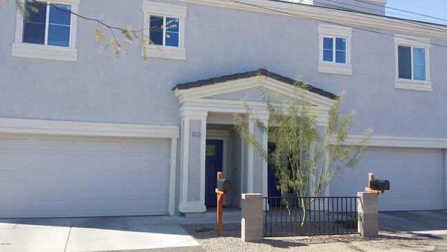 property at 1341 E Polk St