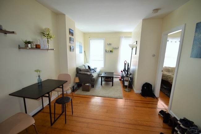77 Phillips St, Unit 2F