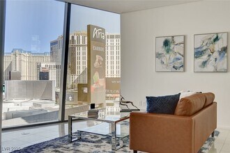 3726 S Las Vegas Blvd in Las Vegas, NV - Building Photo - Building Photo