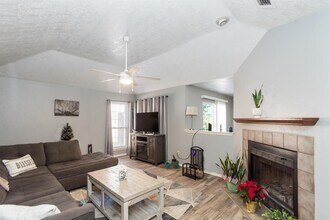 1906 Barronett Bend in Sugar Land, TX - Building Photo - Building Photo