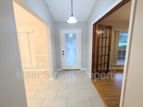 1909 Southwind Cir in Pensacola, FL - Building Photo - Building Photo