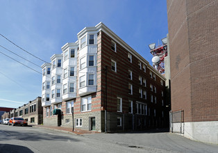 Bay View Apartments in Portland, ME - Building Photo - Building Photo