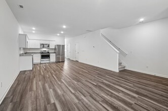 2064 Glen Crossing Dr in Durham, NC - Building Photo - Building Photo