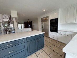 16355 Wimbledon Ln in Huntington Beach, CA - Building Photo - Building Photo
