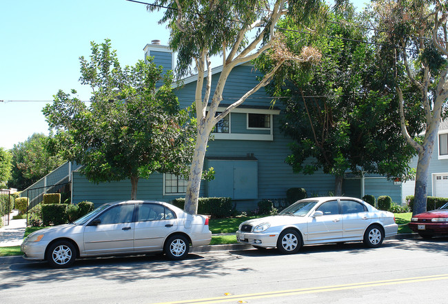 15712 S B St in Tustin, CA - Building Photo - Building Photo