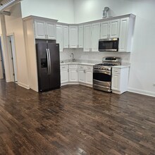 2715 W Lake St in Chicago, IL - Building Photo - Building Photo