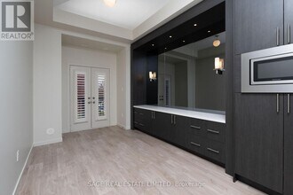 222 Vellwood Common in Oakville, ON - Building Photo - Building Photo