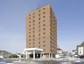 Art Love Manor in Minneapolis, MN - Building Photo - Building Photo