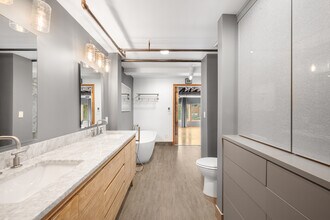 2715 Blake St in Denver, CO - Building Photo - Building Photo