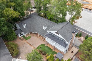 33 Church St in Alpharetta, GA - Foto de edificio - Building Photo