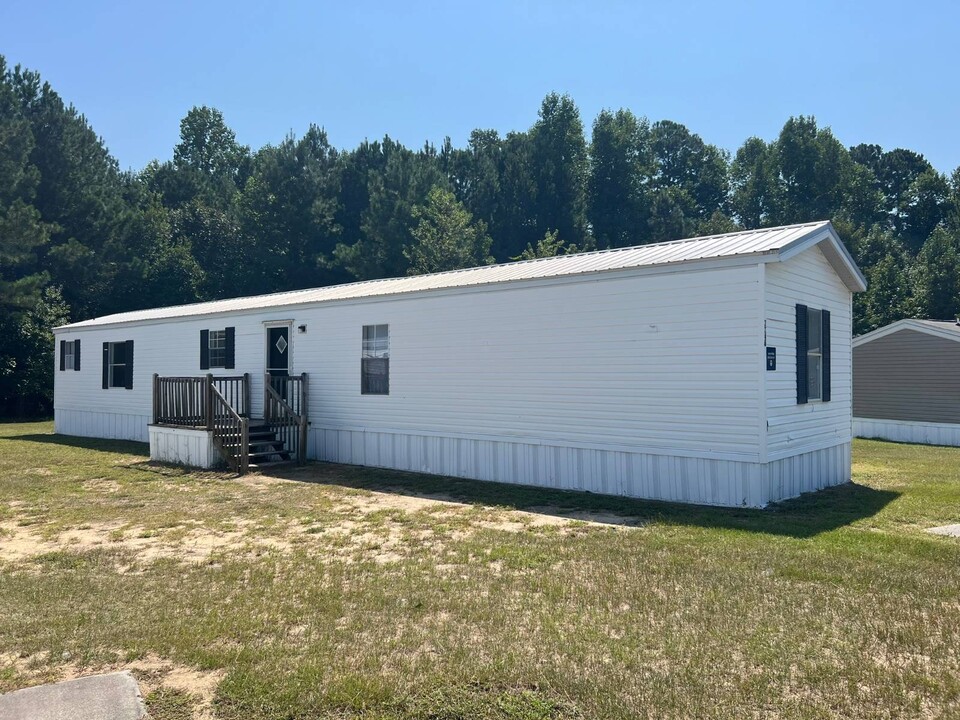 2302 Cattail Cir in Fayetteville, NC - Building Photo