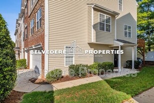 14 Dunlevy Way in Greensboro, NC - Building Photo