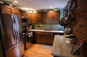 39 South St, Unit #3 in Boston, MA - Building Photo - Building Photo