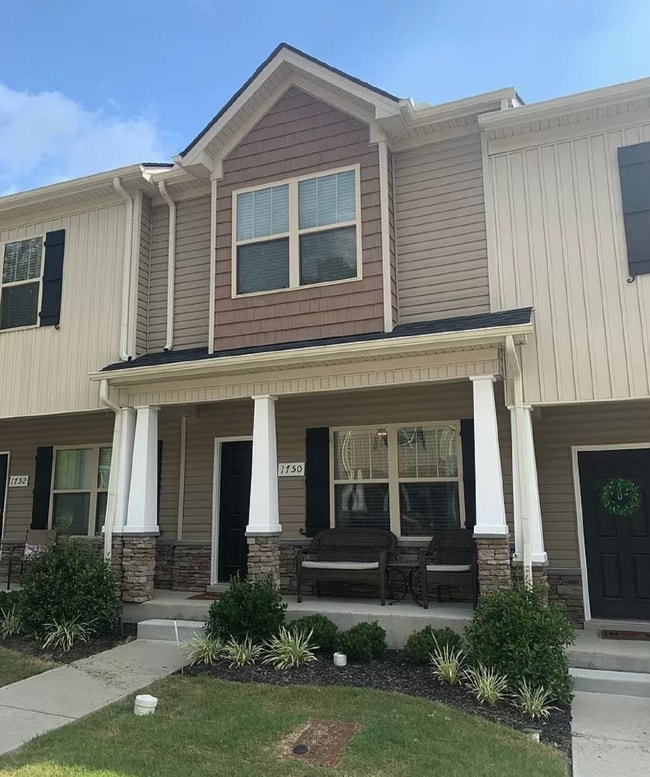 property at 1750 Sprucedale Dr
