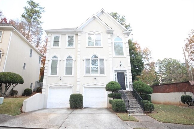 property at 2552 Chestnut Landing