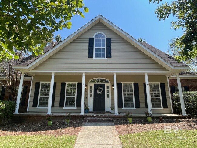 property at 31072 Oakleigh Dr