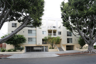 1818 Camden Ave Apartments