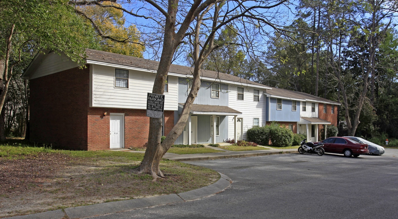 900-911 Cherokee St in Valdosta, GA - Building Photo