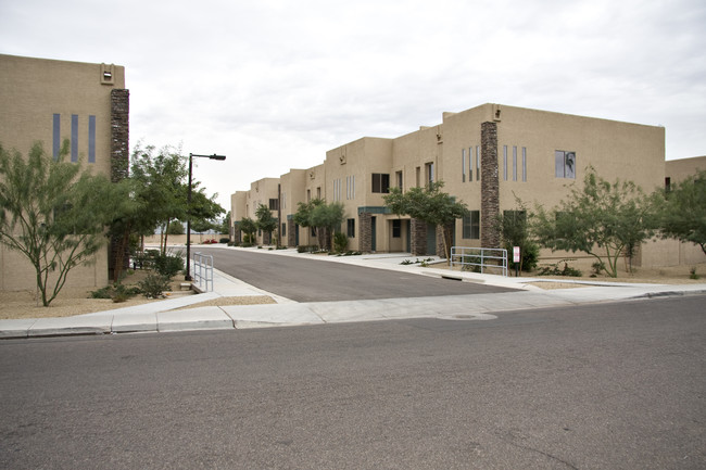 Terrace Condominiums in Phoenix, AZ - Foto de edificio - Building Photo