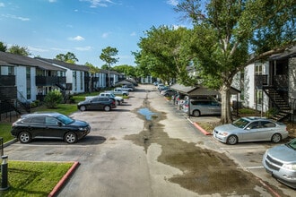 The Adalene in Houston, TX - Foto de edificio - Building Photo