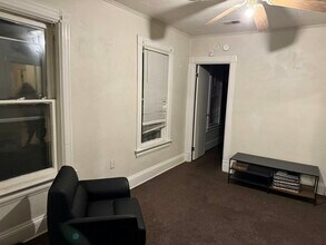 323 Ash St in Erie, PA - Building Photo - Building Photo