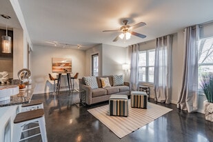 Argenta Flats in North Little Rock, AR - Building Photo