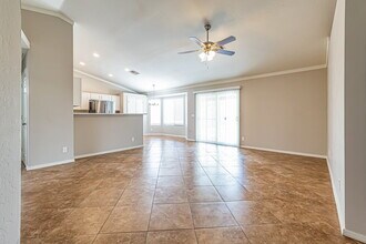 986 S Wanda Dr in Gilbert, AZ - Foto de edificio - Building Photo