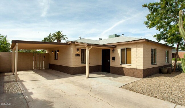 1939 W Mulberry Dr in Phoenix, AZ - Building Photo - Building Photo