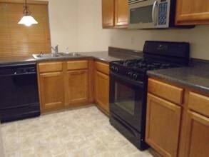 70 Camden Way in Fairburn, GA - Foto de edificio - Building Photo