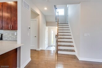 120 Sowers Dr in Hackettstown, NJ - Building Photo - Building Photo
