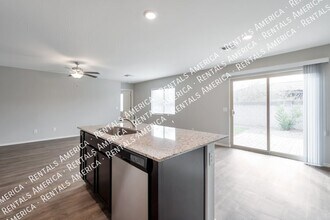 495 W Geib Ave in Florence, AZ - Foto de edificio - Building Photo