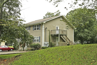 402 Hall St in La Fayette, GA - Foto de edificio - Building Photo