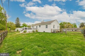 541 Dorothy Ln in West Chester, PA - Building Photo - Building Photo