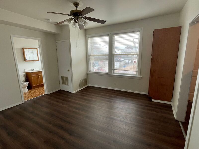 4940 W Palmer St in Chicago, IL - Building Photo